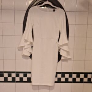 Chic White Flare Sleeve Dress